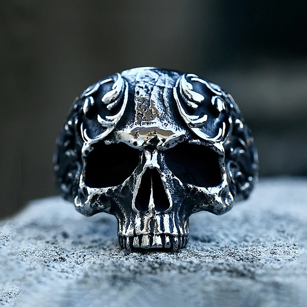 Fashion Vintage Gothic Carved Skull Ring 316L Stainless Steel Punk Jewelry