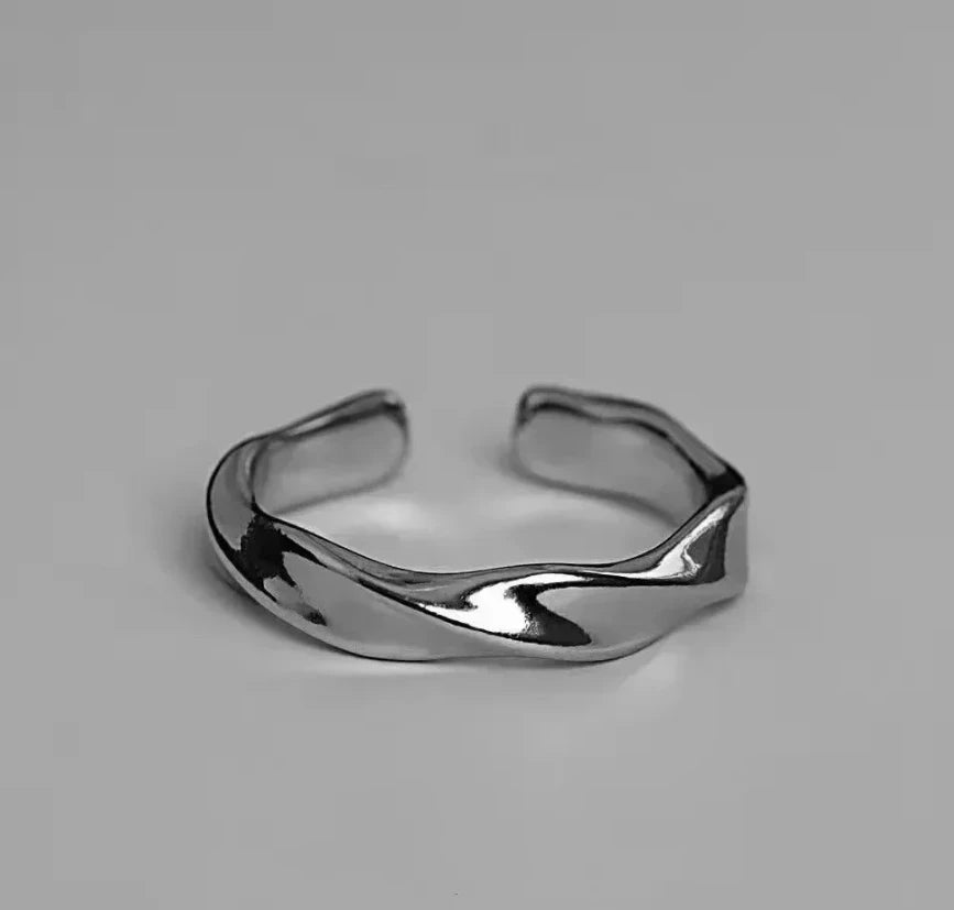 Mobius Wave Ring Silver Color Alloy Open Ring Simple Retro Jewelry for Men and Women